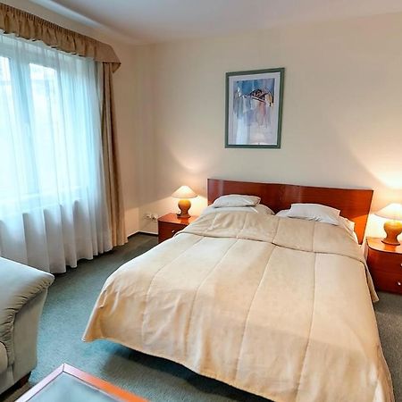 Klub Hotel Dunaújváros Pokój zdjęcie